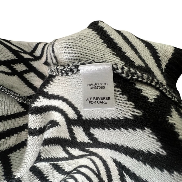 Versona Open Front Geometric Black and White Women's Cardigan Size Medium - Picture 10 of 10